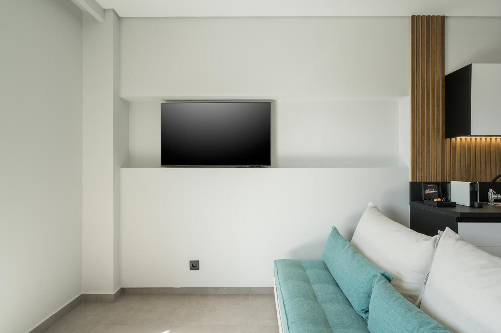 Ostrakon Suites Agia Marina المظهر الخارجي الصورة