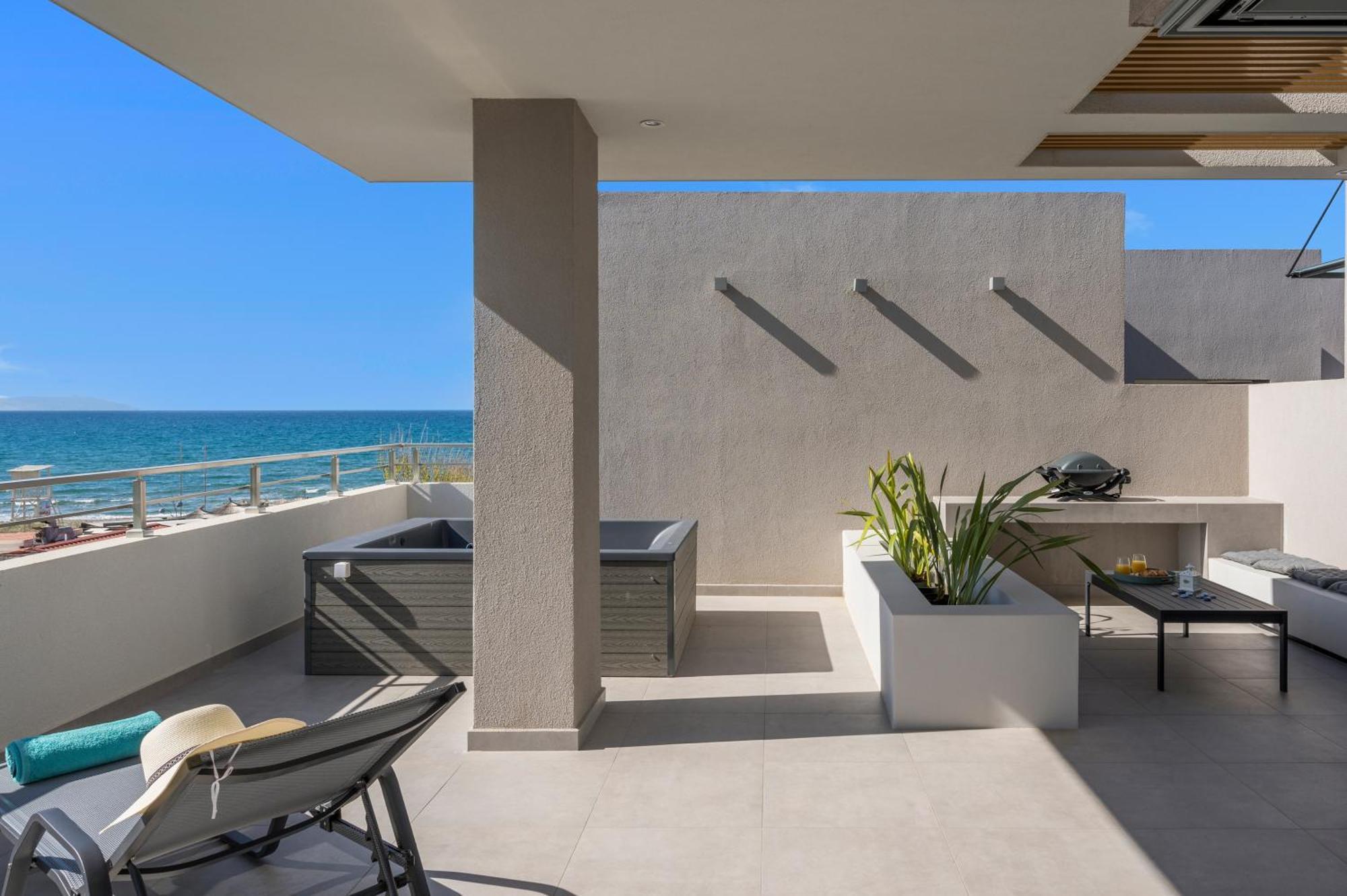 Ostrakon Suites Agia Marina المظهر الخارجي الصورة
