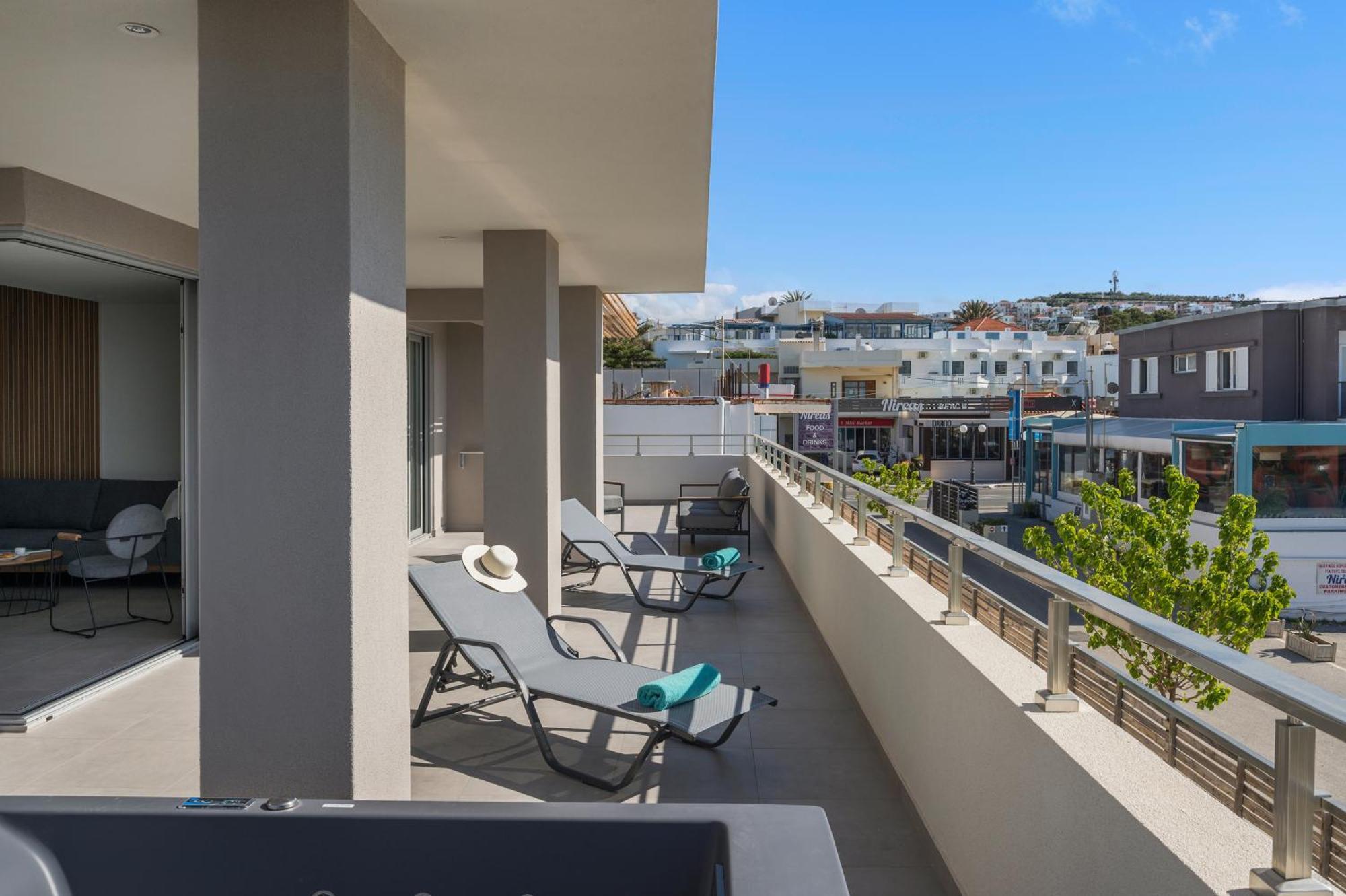 Ostrakon Suites Agia Marina المظهر الخارجي الصورة